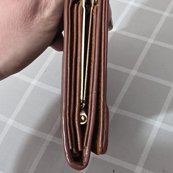 Louis Vuitton Monogram Wallet - Picture 10 of 12